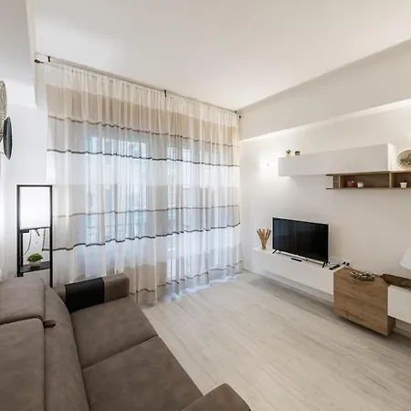 15 Minuti A Piedi Dalla Stazione La Spezia